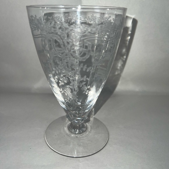 Glass Footed Clear Intricate Floral Etched Tumbler Vintage Elegant Wine Water - Picture 5 of 8